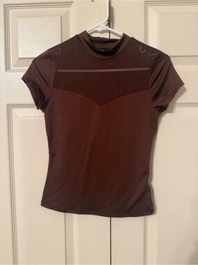 Almost Famous Brown Short-Sleeve Mock Neck Top